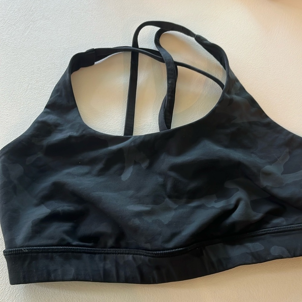 Lululemon (like new) Energy Bra Medium Support, B–D Cups Size 8